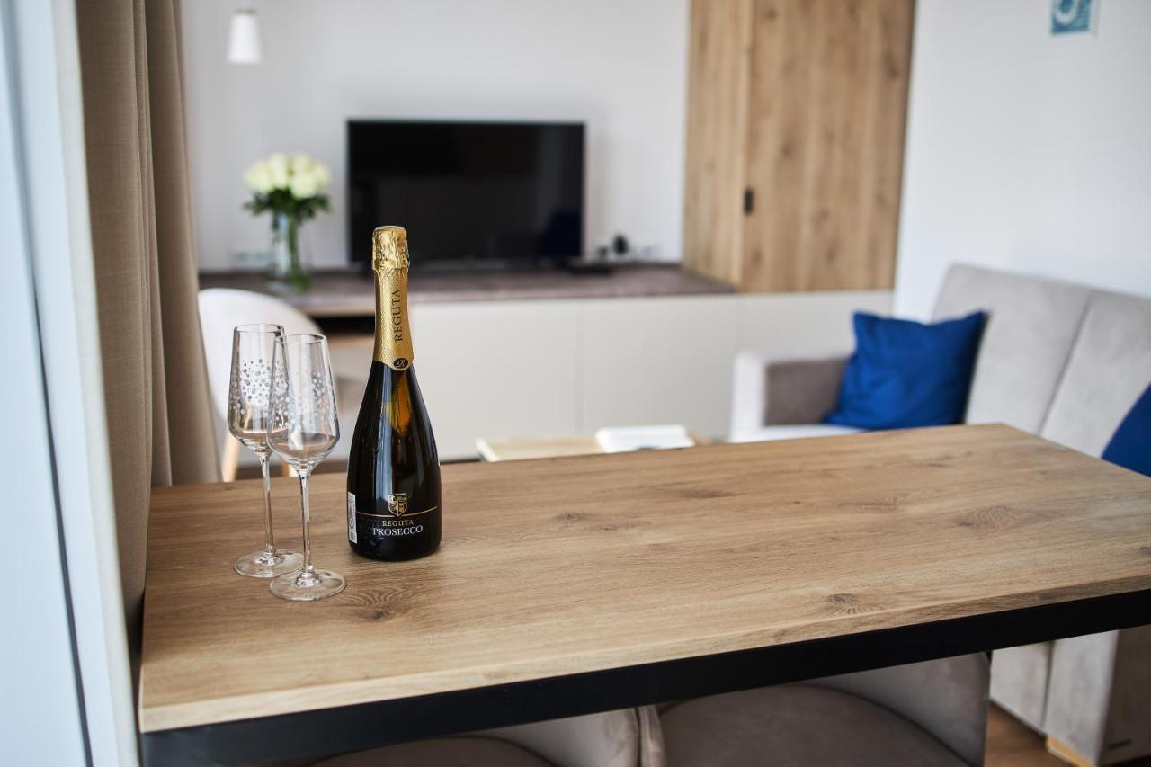 Jantaris Mielno Apartamenty Przy Plazy Eksteriør billede